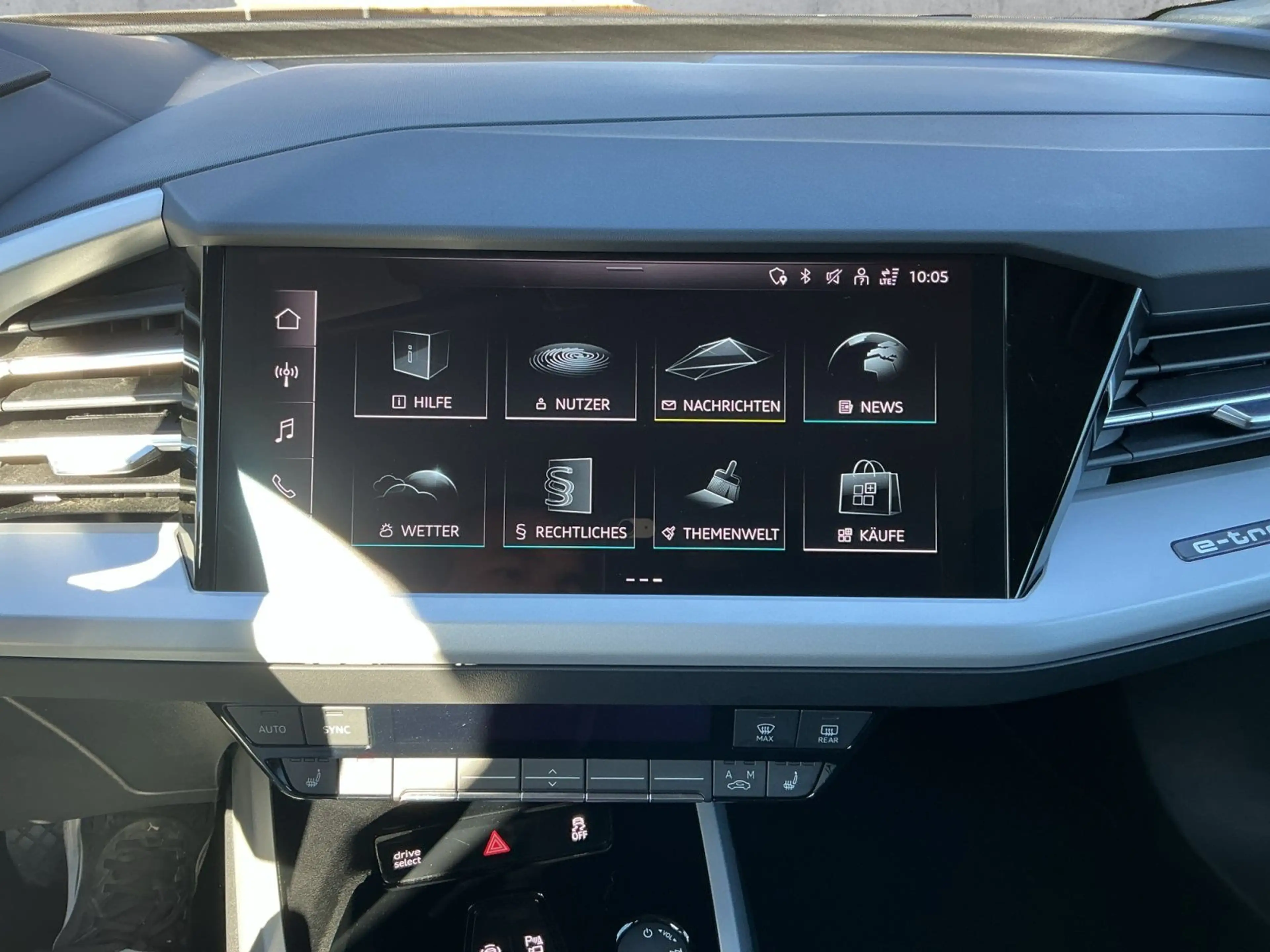 Audi Q4 e-tron 40 S-LINE MATRIX+NAVI+HuD+RFK+ACC+20" — photo 11