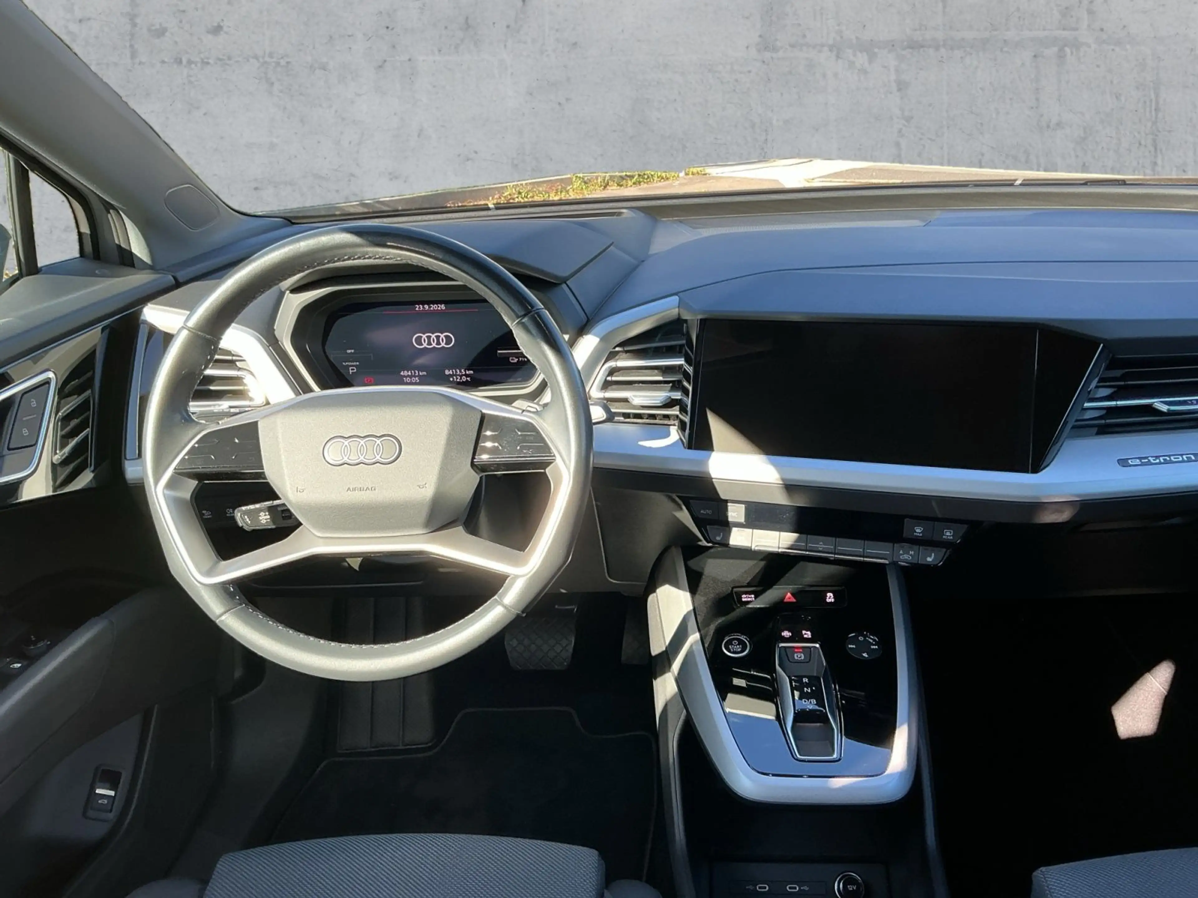 Audi Q4 e-tron 40 S-LINE MATRIX+NAVI+HuD+RFK+ACC+20" — photo 9