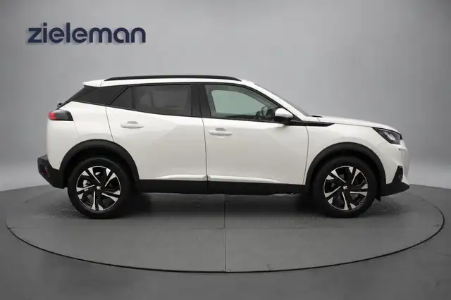 Peugeot 2008 view 15