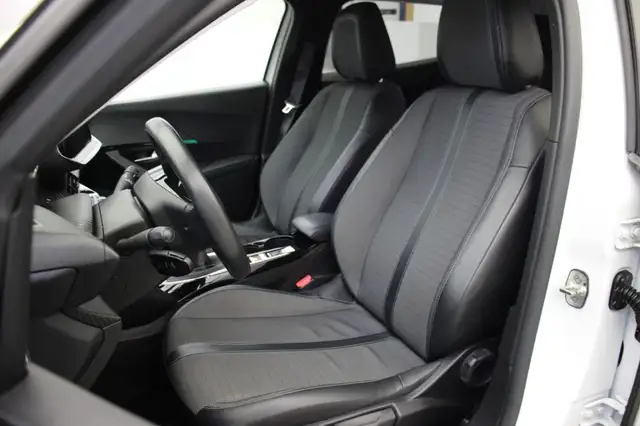 Peugeot 2008 view 9