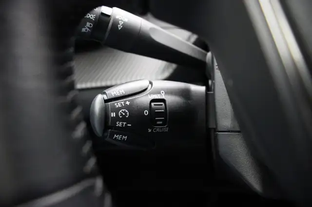 Peugeot 2008 view 7