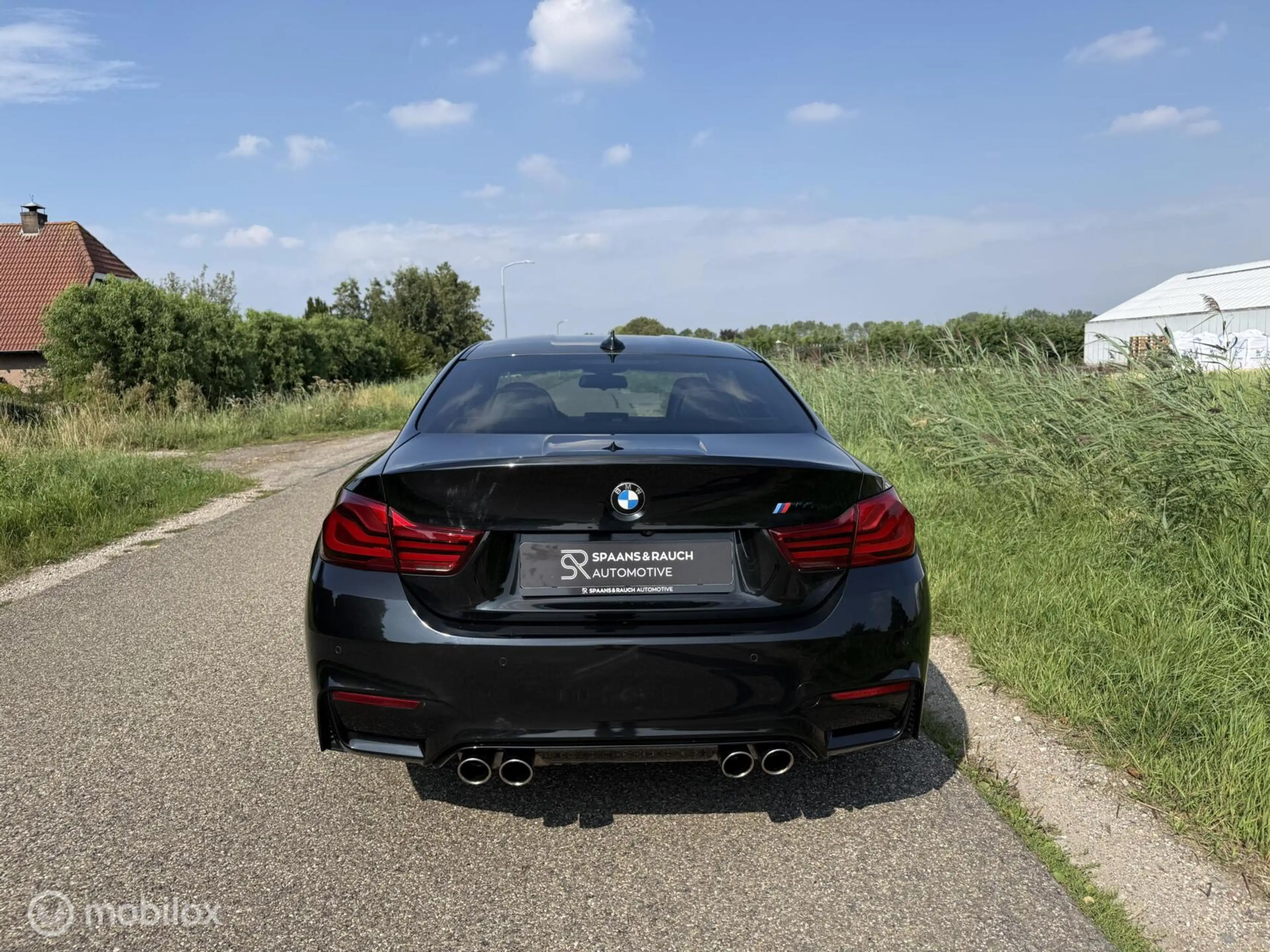 BMW M4 4-serie Coupé Competition — photo 37