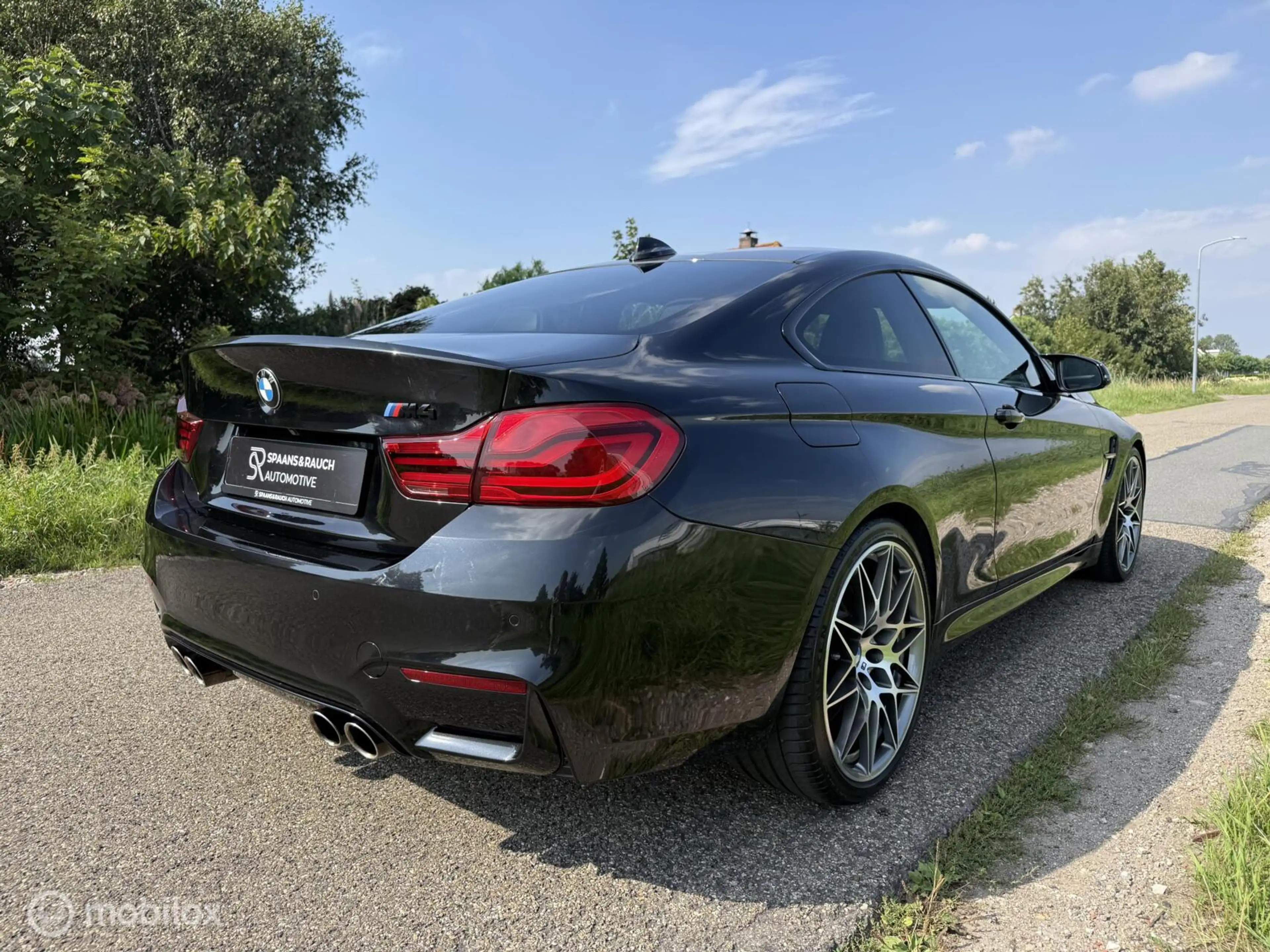 BMW M4 4-serie Coupé Competition — photo 3