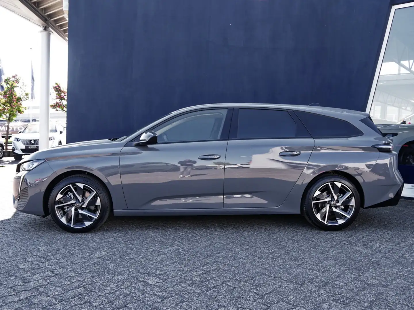 Peugeot 308 SW Allure 136Hybrid Kamera+ACC+Massage-Sitze Gris - 2