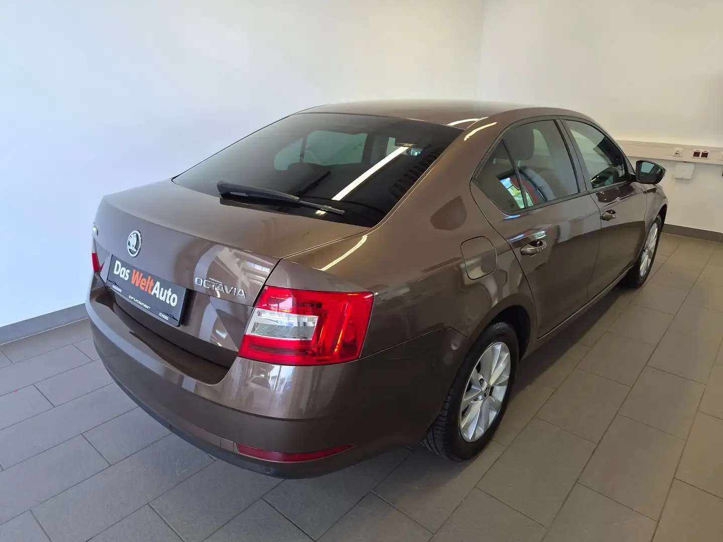 Skoda Octavia Ambition Limited TSI Braun - 2