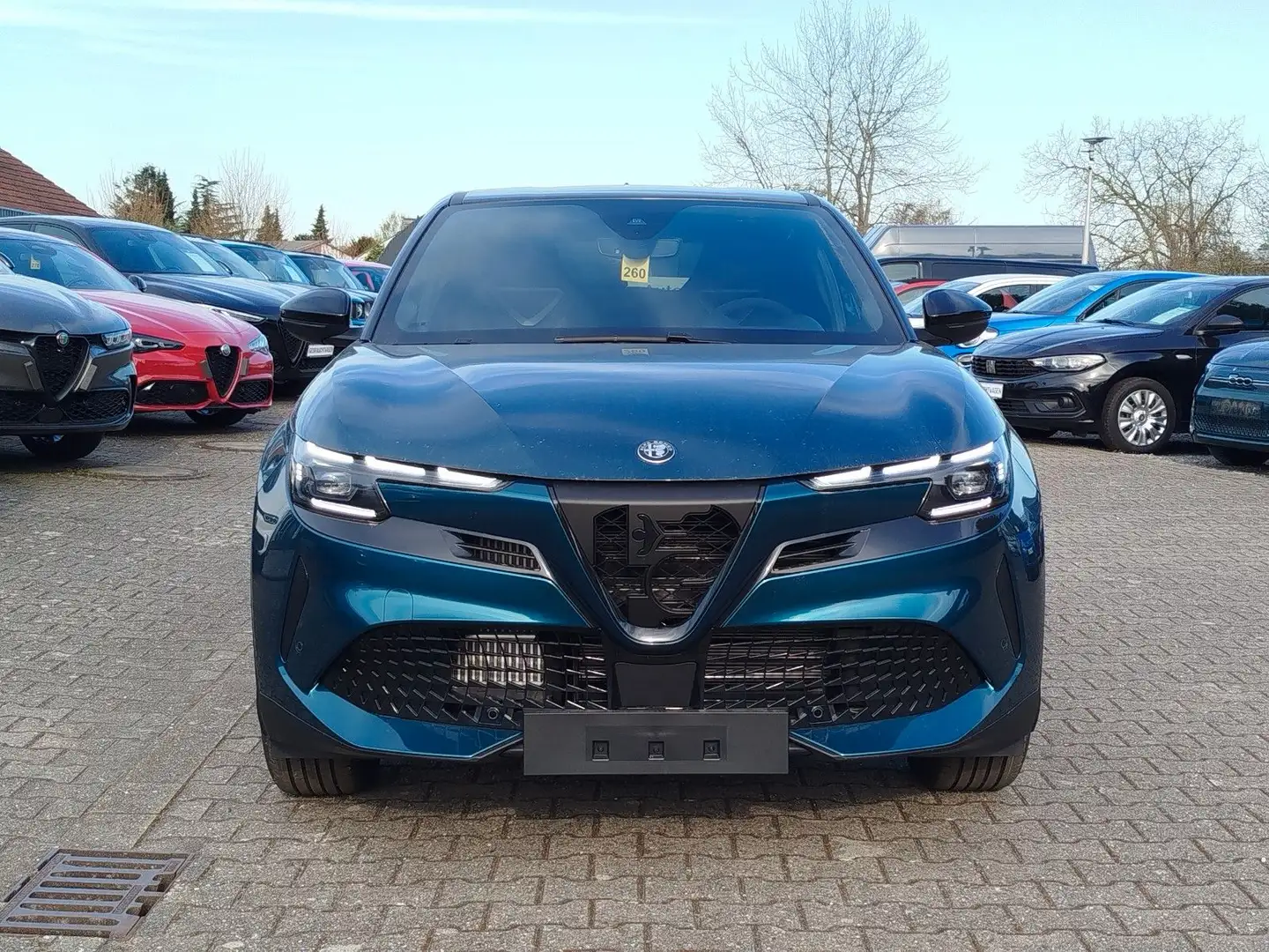 Alfa Romeo Junior 1.2 MHEV Speciale #SportPaket Azul - 2