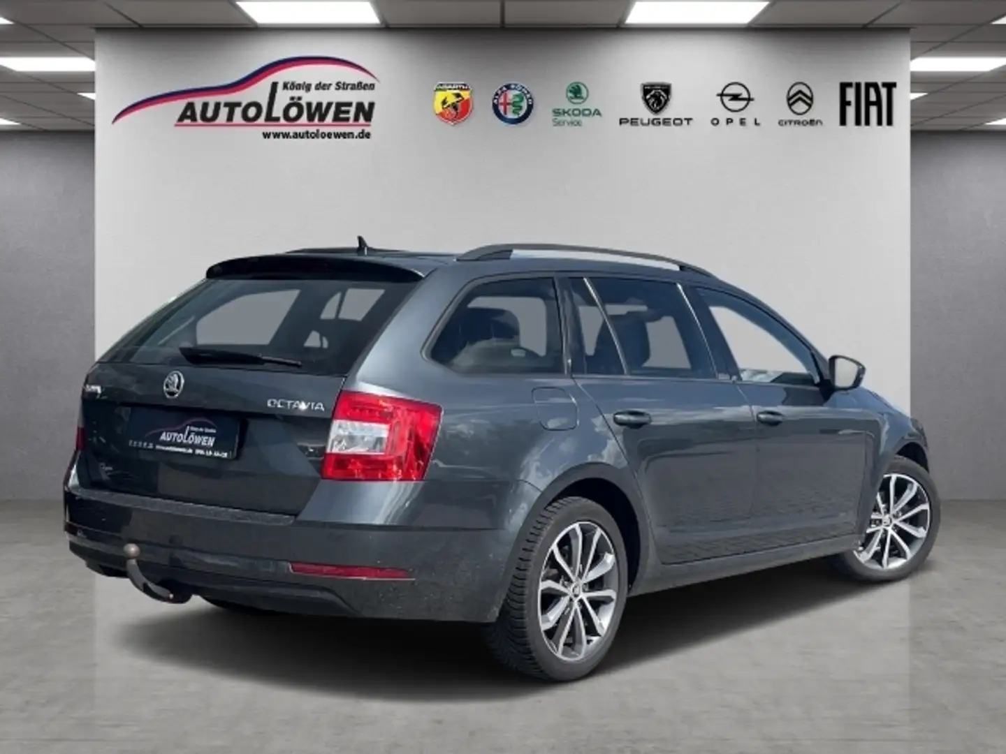 Skoda Octavia 1.6 TDI DPF Drive, Navigationssystem Gris - 2