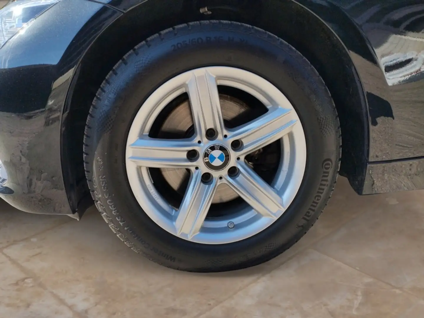 BMW 320 d xDrive Touring Sport Line + GARANTIE Noir - 2