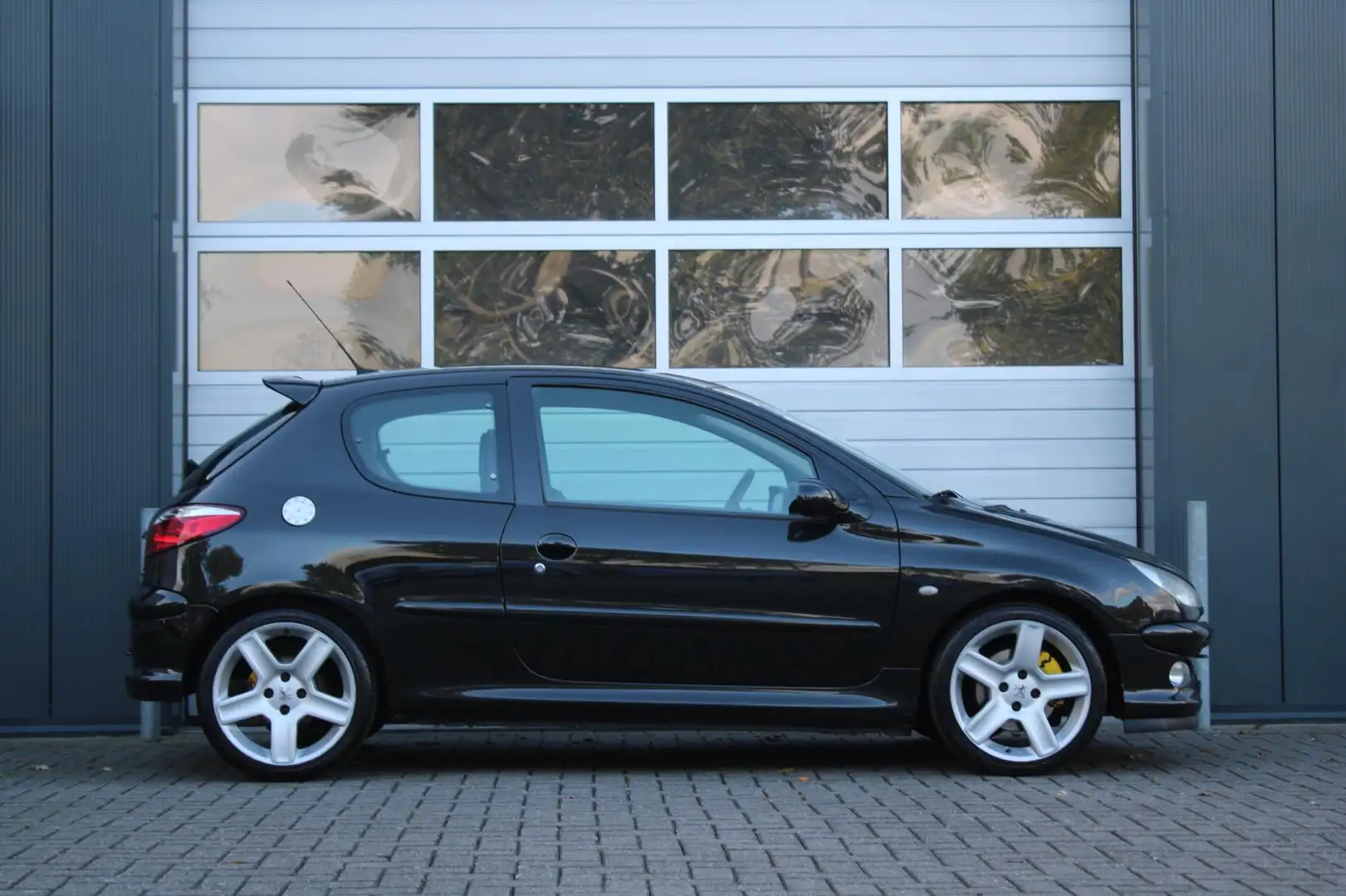 Peugeot 206 2.0-16V RC 177pk Clima/Sportstoelen/Elek.Ramen/C.V Noir - 2