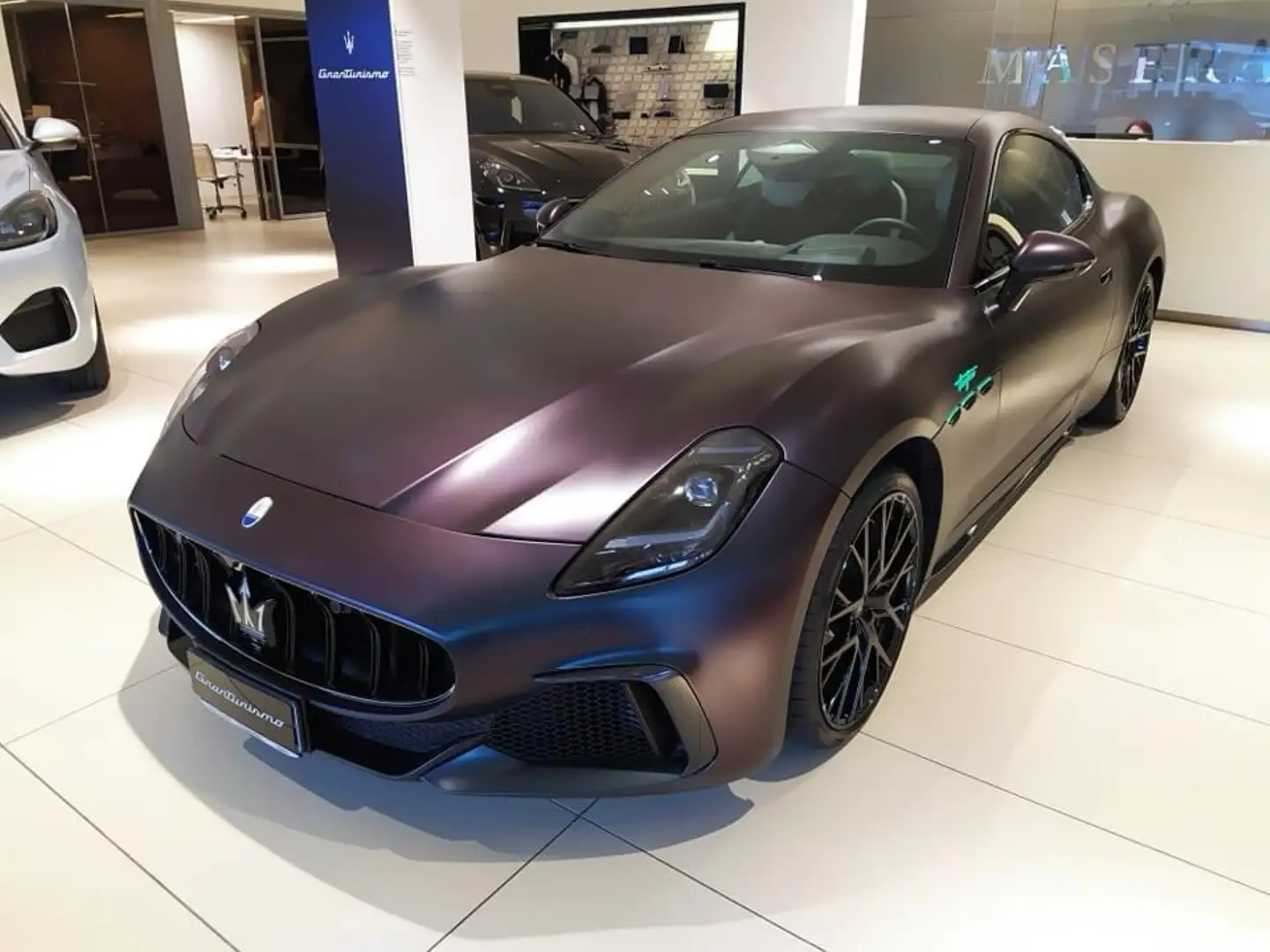 Maserati GranTurismo GRANTURISMO TROFEO PRIMASERIE Чорний - 1