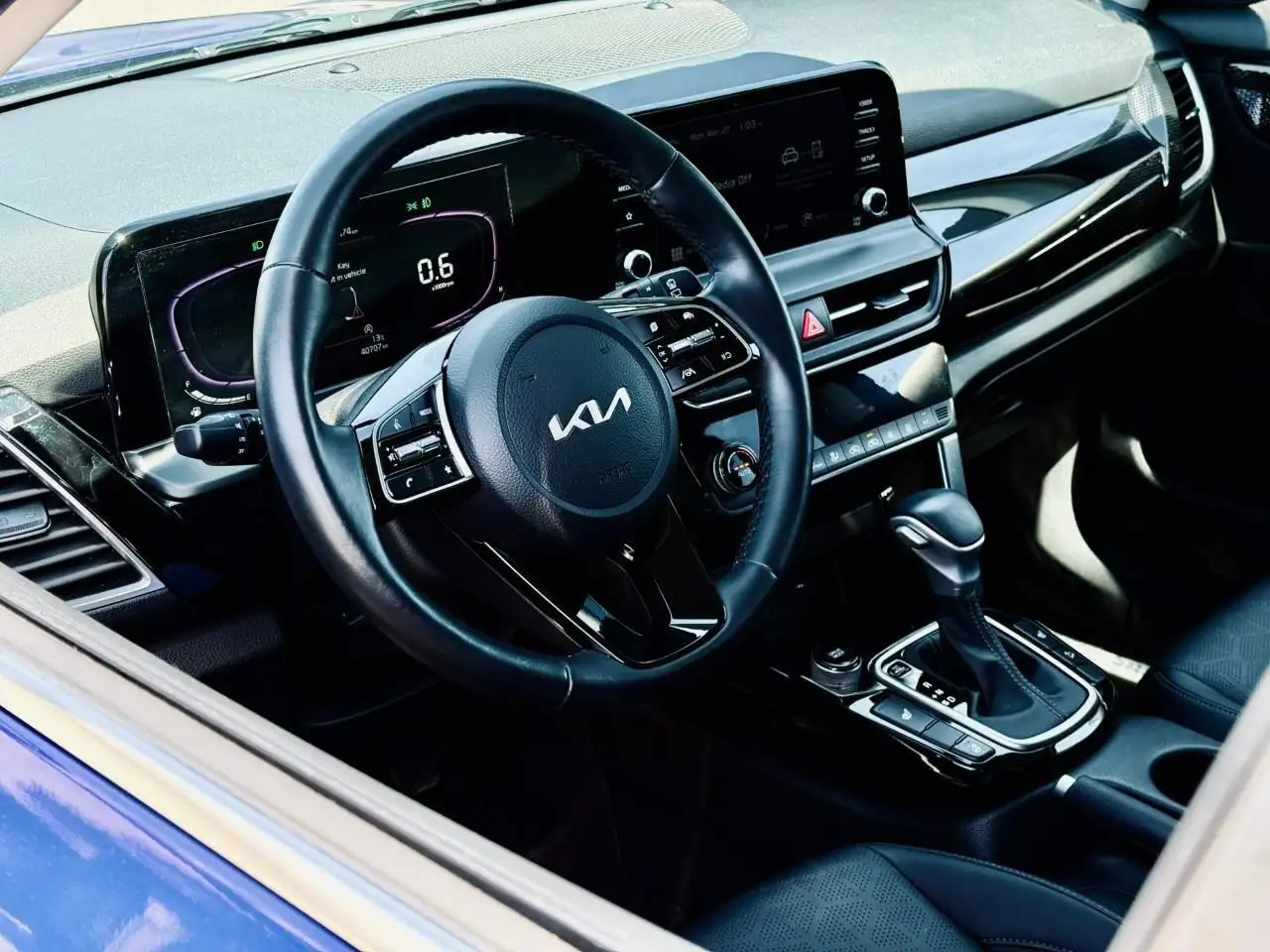 Kia Seltos снимка Kia Seltos
