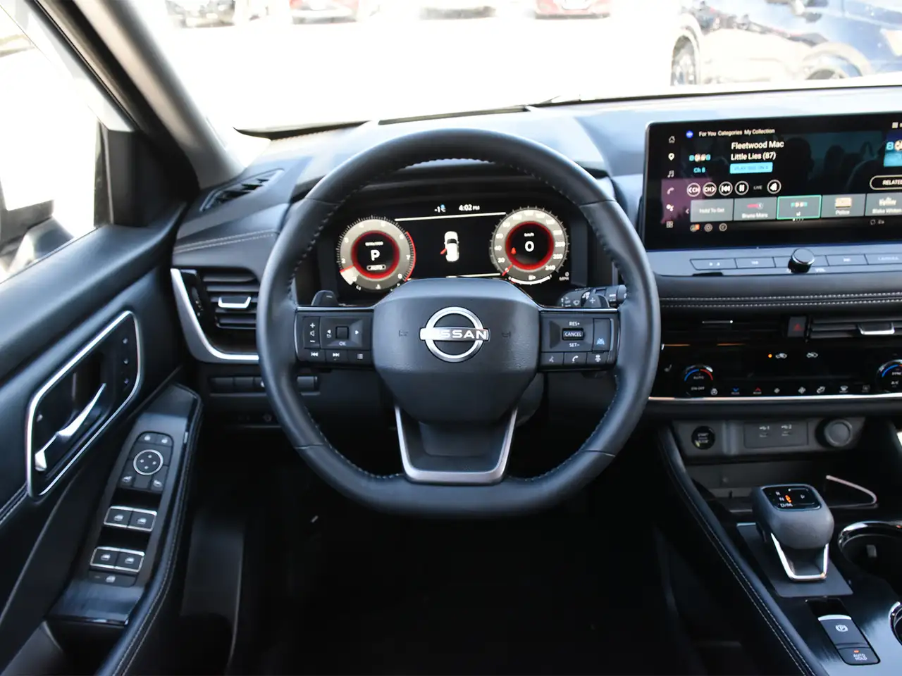 Nissan Rogue снимка Nissan Rogue