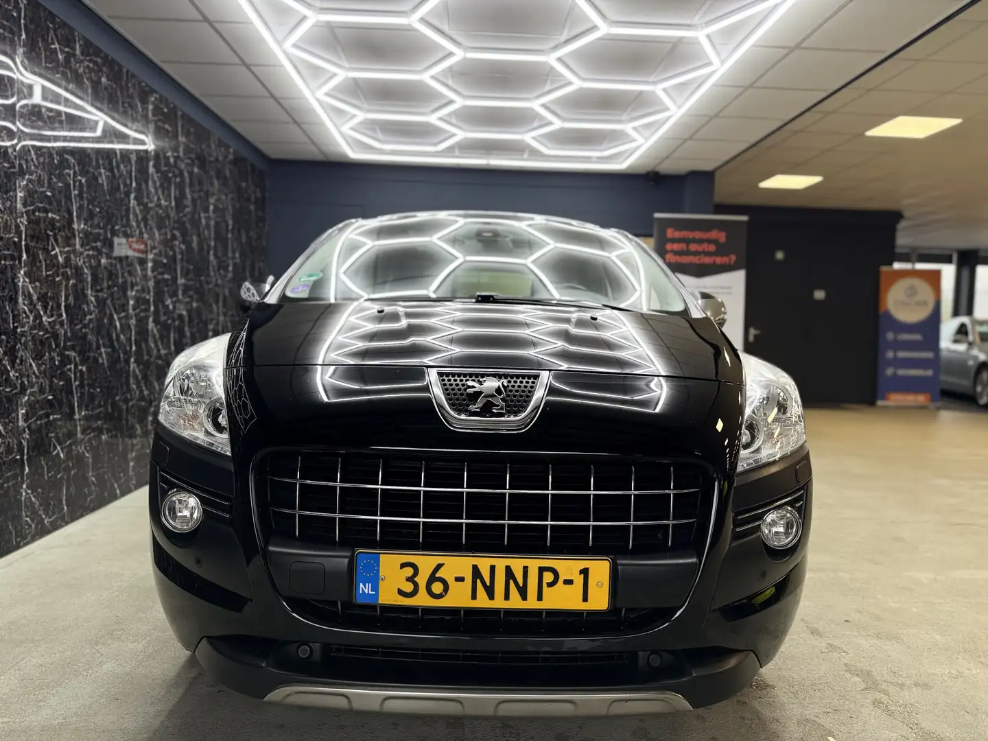 Peugeot 3008 1.6 THP GT Zwart - 2