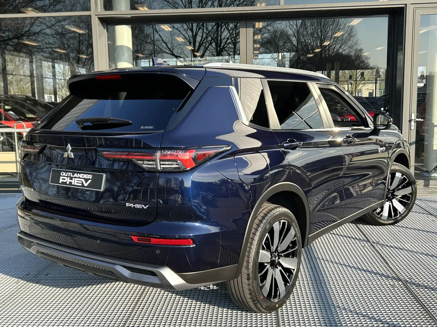 Mitsubishi Outlander 2.4 PHEV First Edition | NIEUW MODEL EN DIRECT UIT Blau - 2