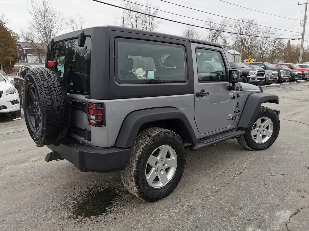 Jeep Wrangler photo Jeep Wrangler