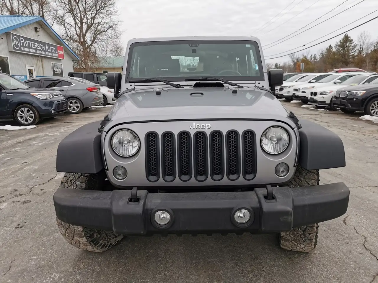 Jeep Wrangler photo Jeep Wrangler