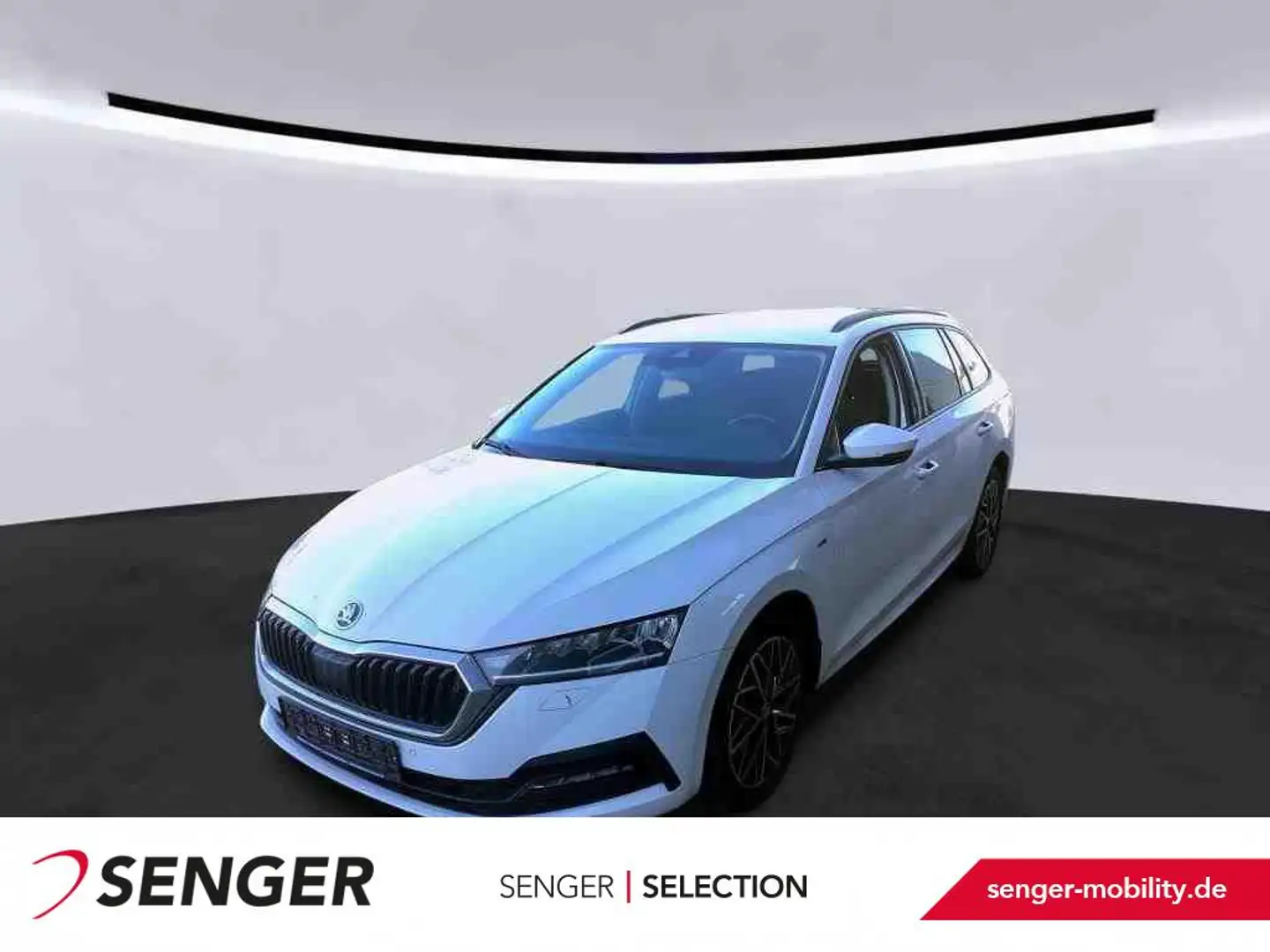 Skoda Octavia Combi 2.0 TDI Clever DSG Navi SmartLink Weiß - 1