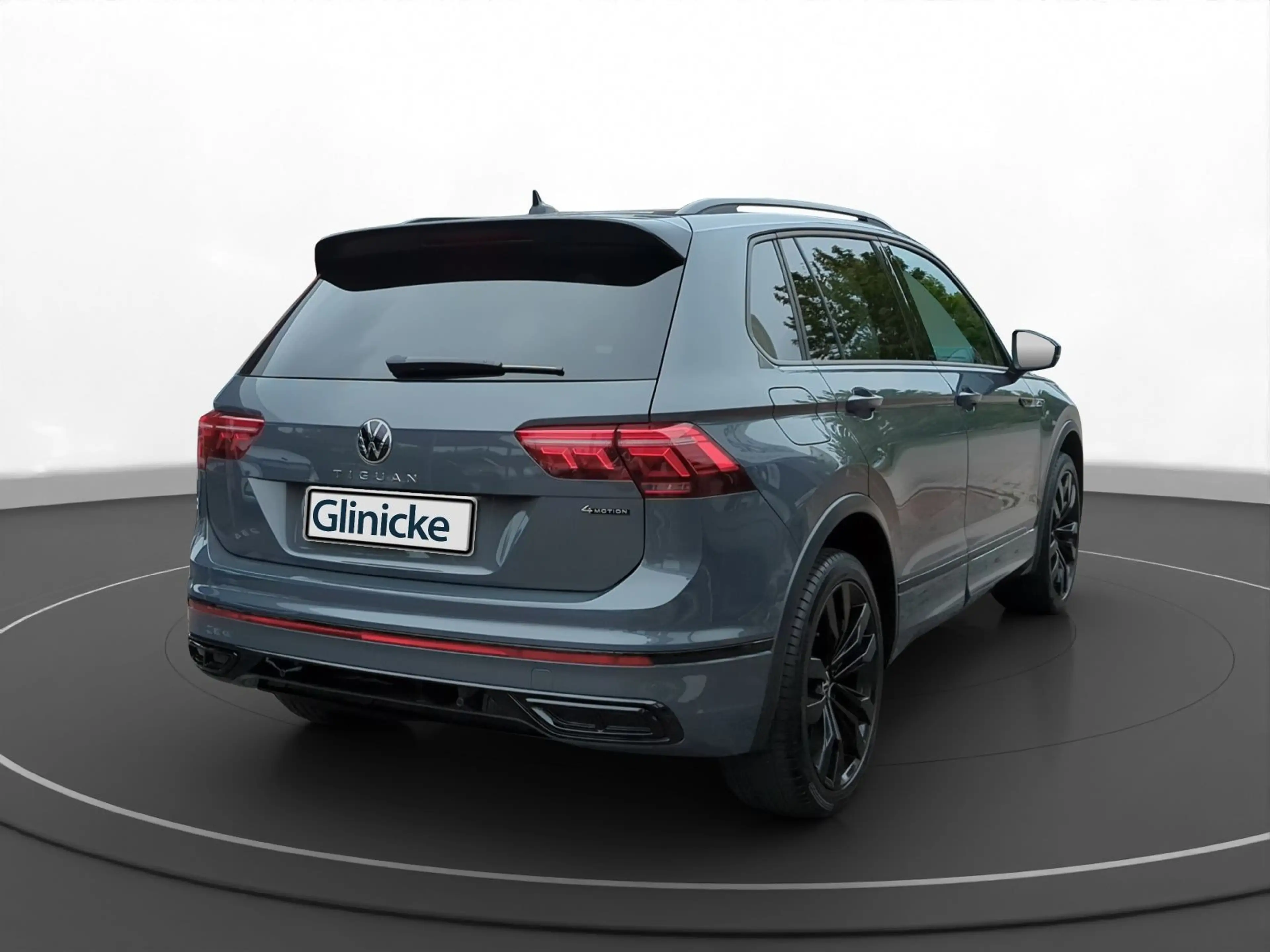 Volkswagen Tiguan 2.0 TDI R-Line 4Motion — photo 9