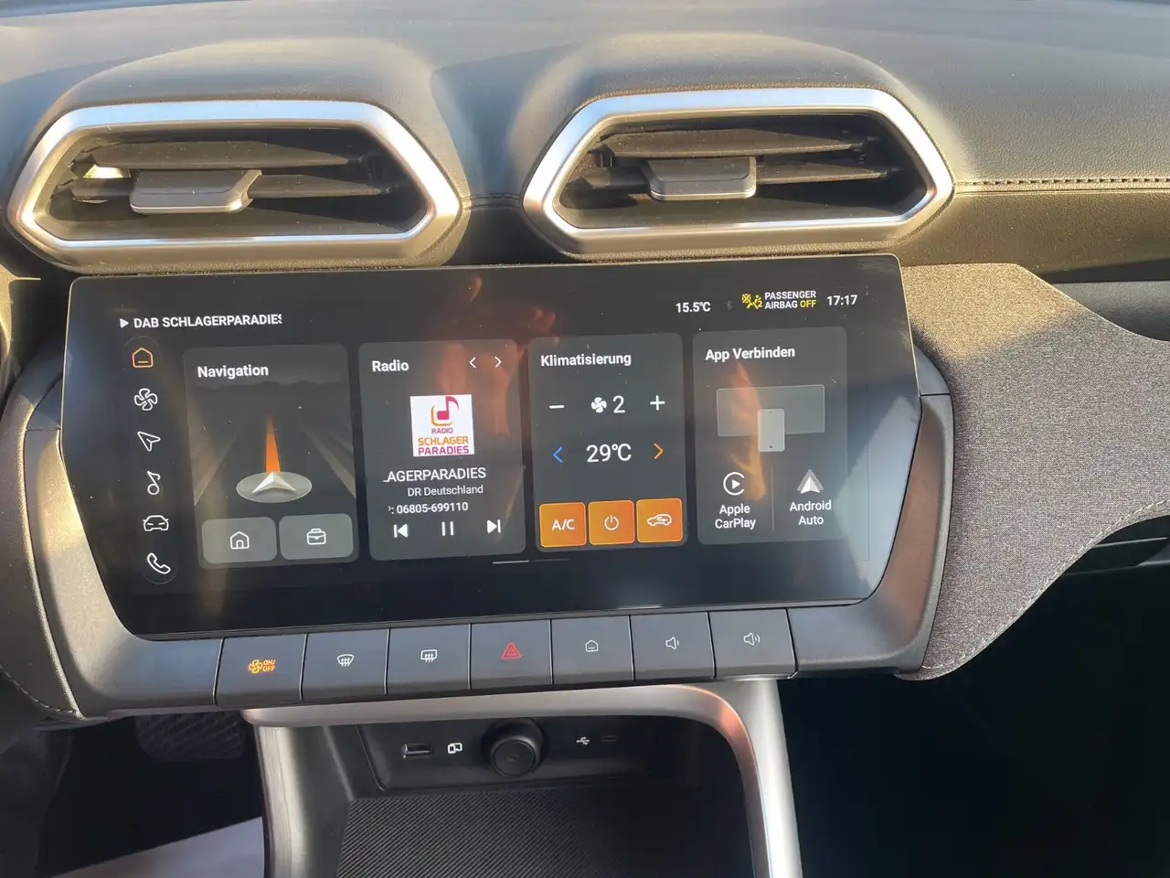 MG ZS 1.5 Hybrid+145 kWLuxury Automatik/Navi/Kamera 17