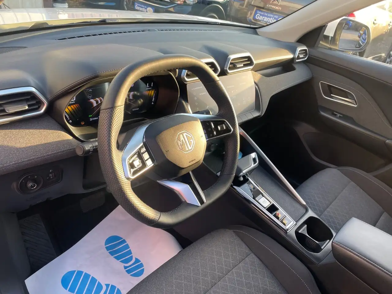 MG ZS 1.5 Hybrid+145 kWLuxury Automatik/Navi/Kamera 18