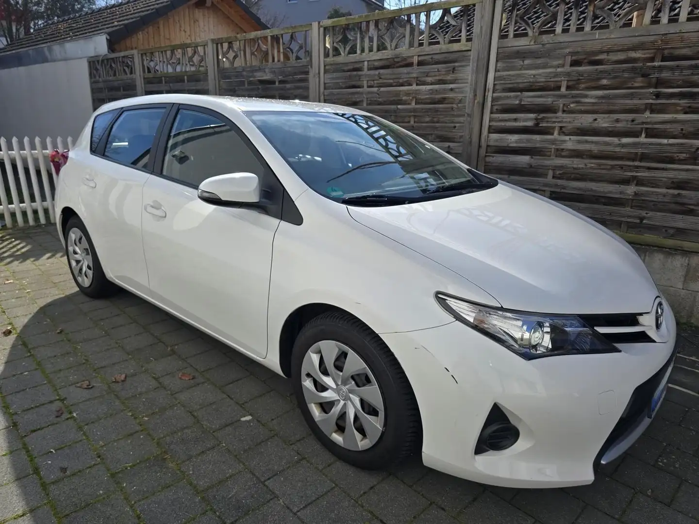 Toyota Auris Auris 1.33 Fehér - 1