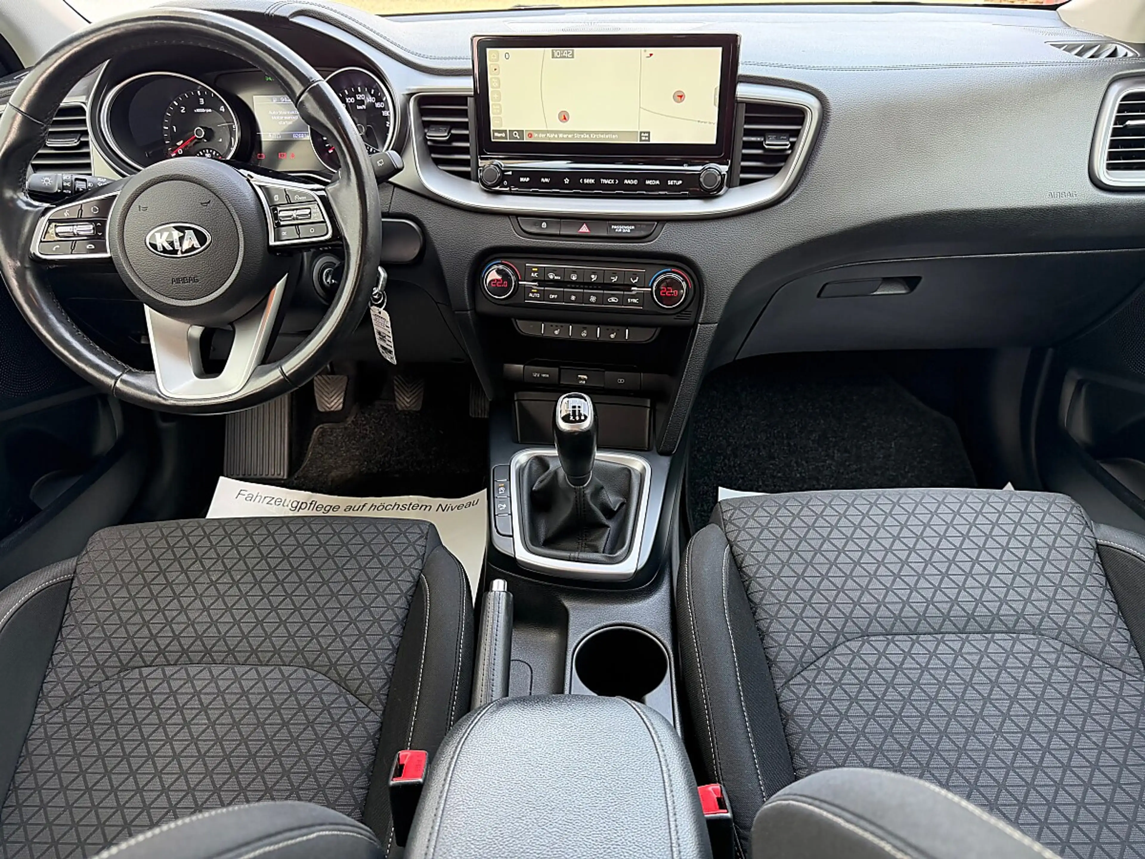 Kia Ceed SW / cee'd SW ceed SW 1,6 CRDi SCR ISG Silber Navi Kamera Sit... — photo 10