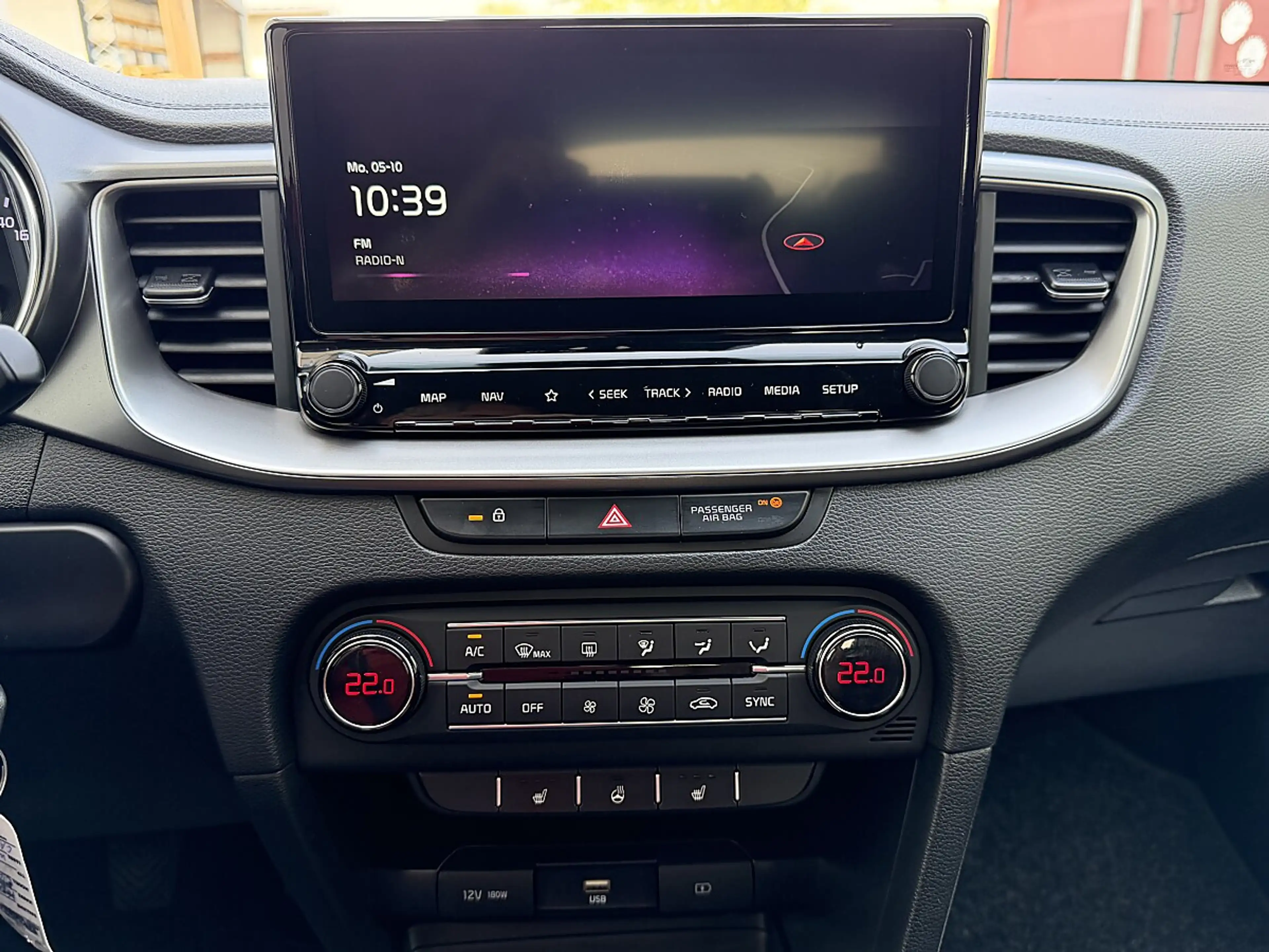 Kia Ceed SW / cee'd SW ceed SW 1,6 CRDi SCR ISG Silber Navi Kamera Sit... — photo 13