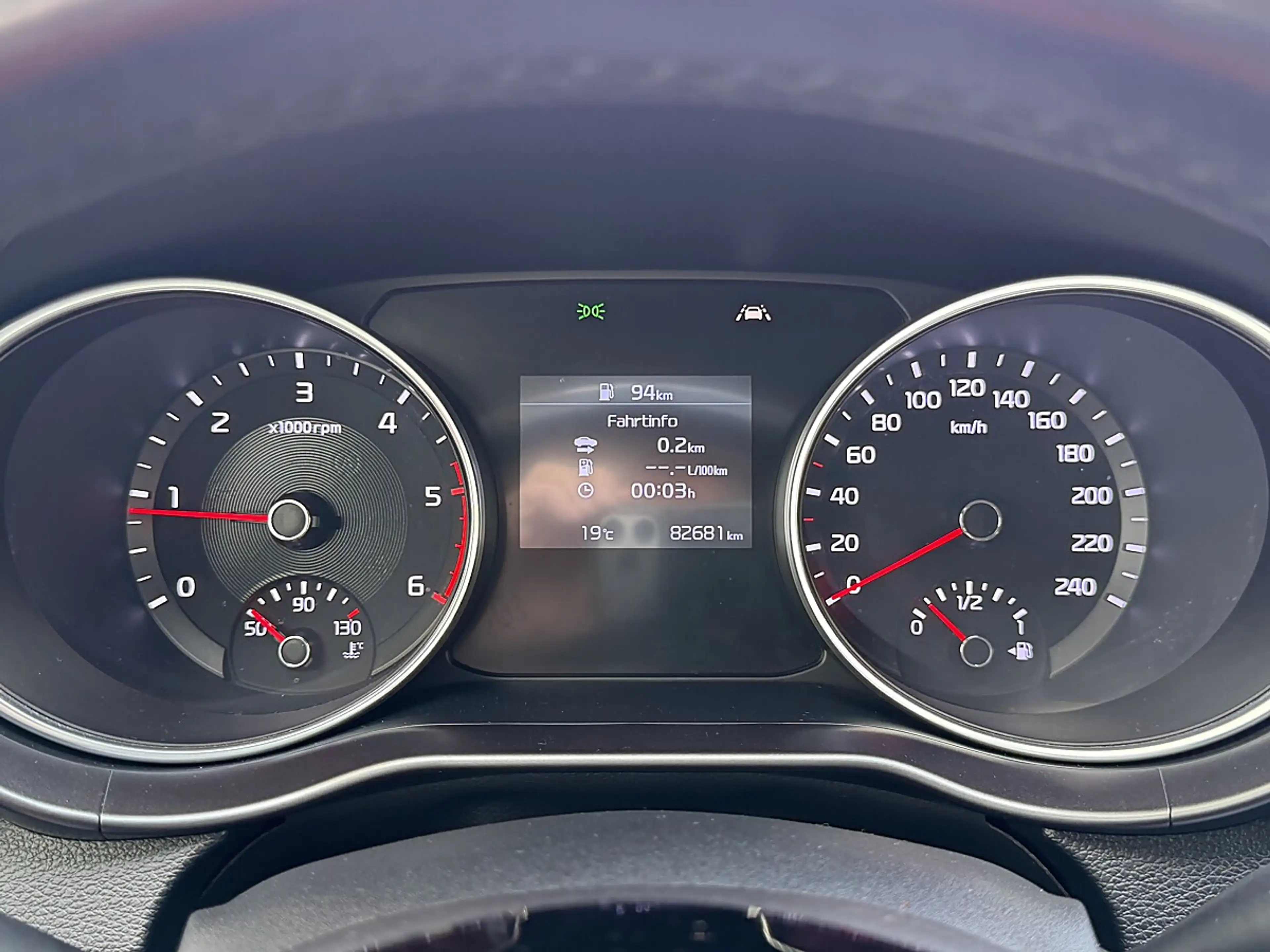 Kia Ceed SW / cee'd SW ceed SW 1,6 CRDi SCR ISG Silber Navi Kamera Sit... — photo 14
