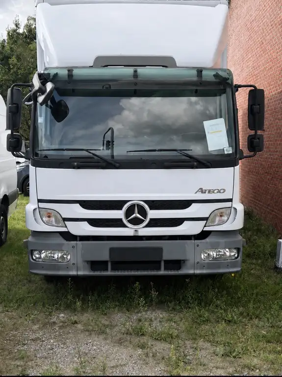 Mercedes-Benz Atego 2012 из Европы — купить под ключ