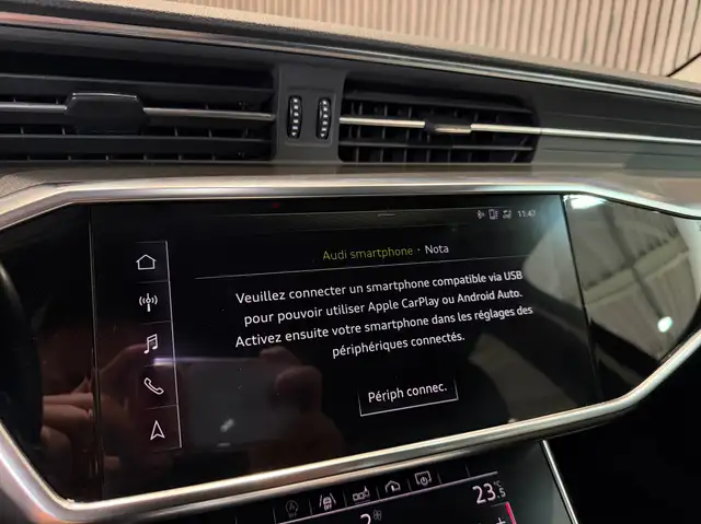 Audi A6 Avant view 14