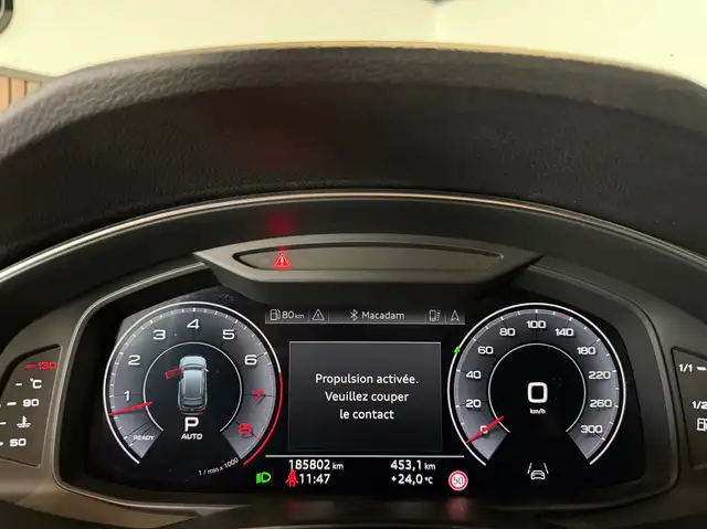 Audi A6 Avant view 10