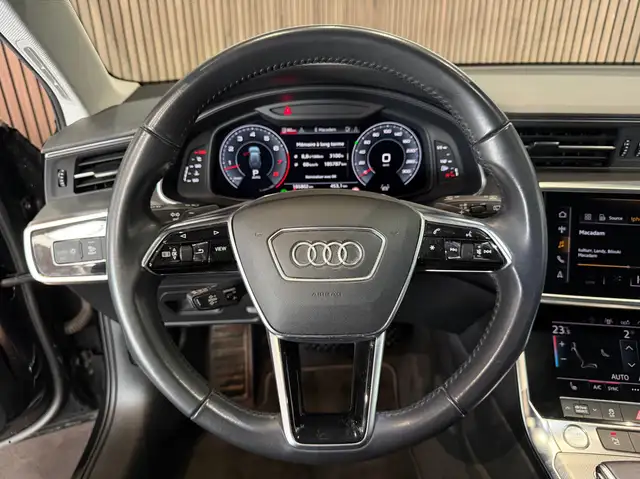 Audi A6 Avant view 11