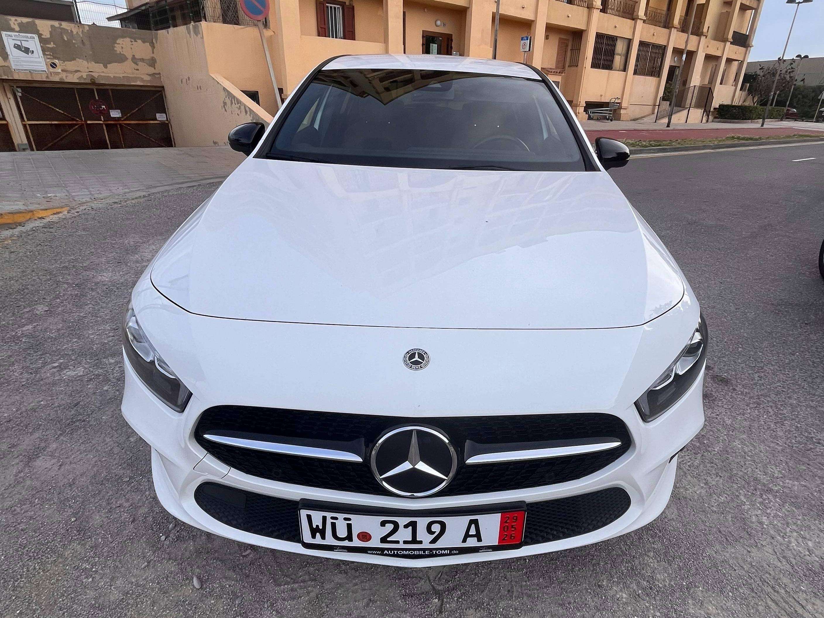 Mercedes-Benz 180 A 180 2020 - foto 1