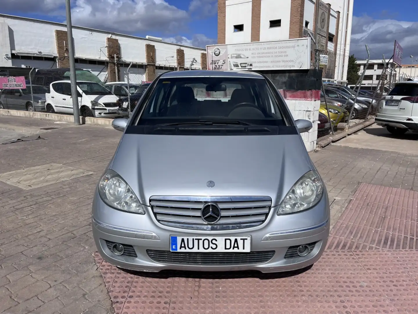 Mercedes-Benz A 180 180CDI Gris - 2