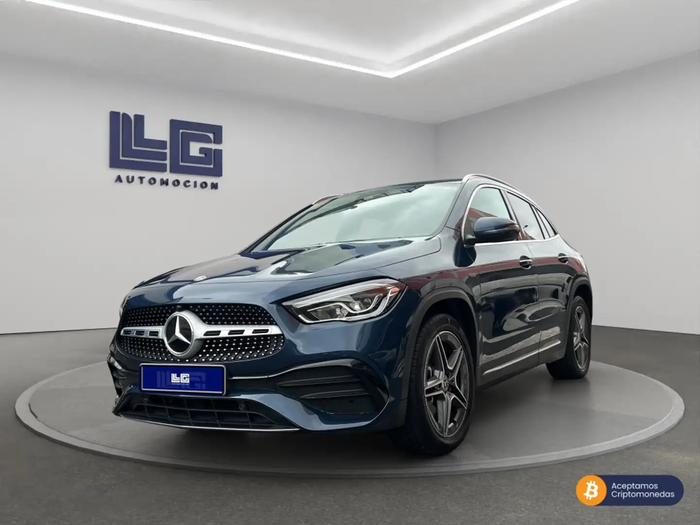 Mercedes-Benz GLA 250 250e Bleu - 1