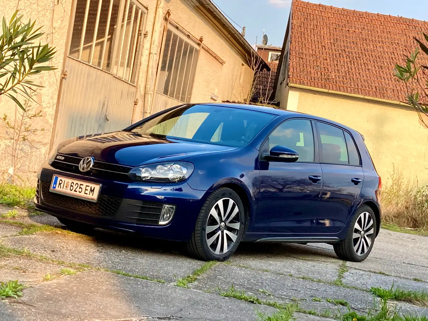 Volkswagen Golf GTD Golf GTD 2,0 TDI DPF DSG GTD Blau - 1
