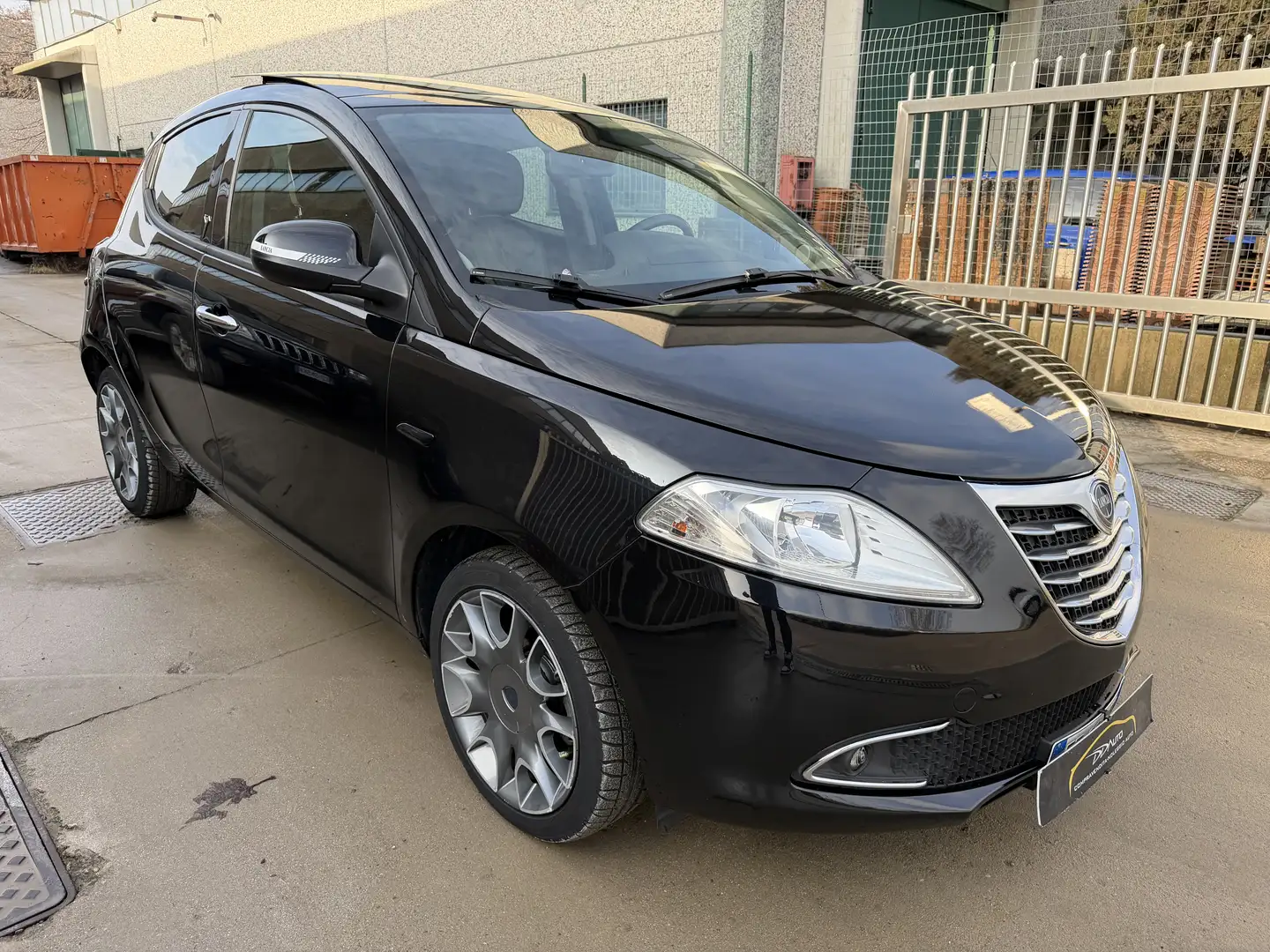 Lancia Ypsilon 1.3 mjt Elefantino s&s 95cv E5+ - 1