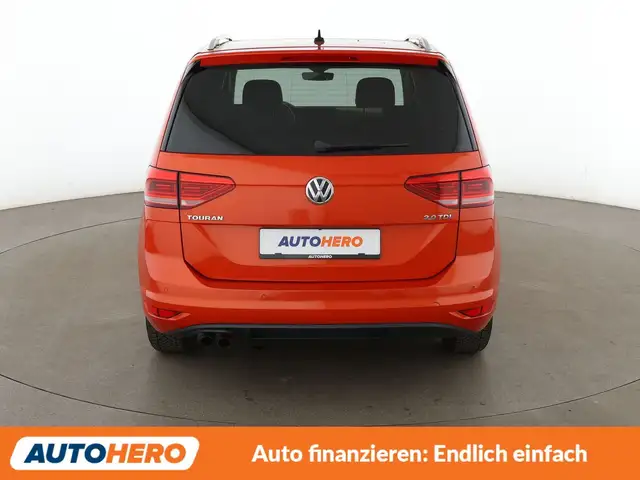Volkswagen Touran view 5