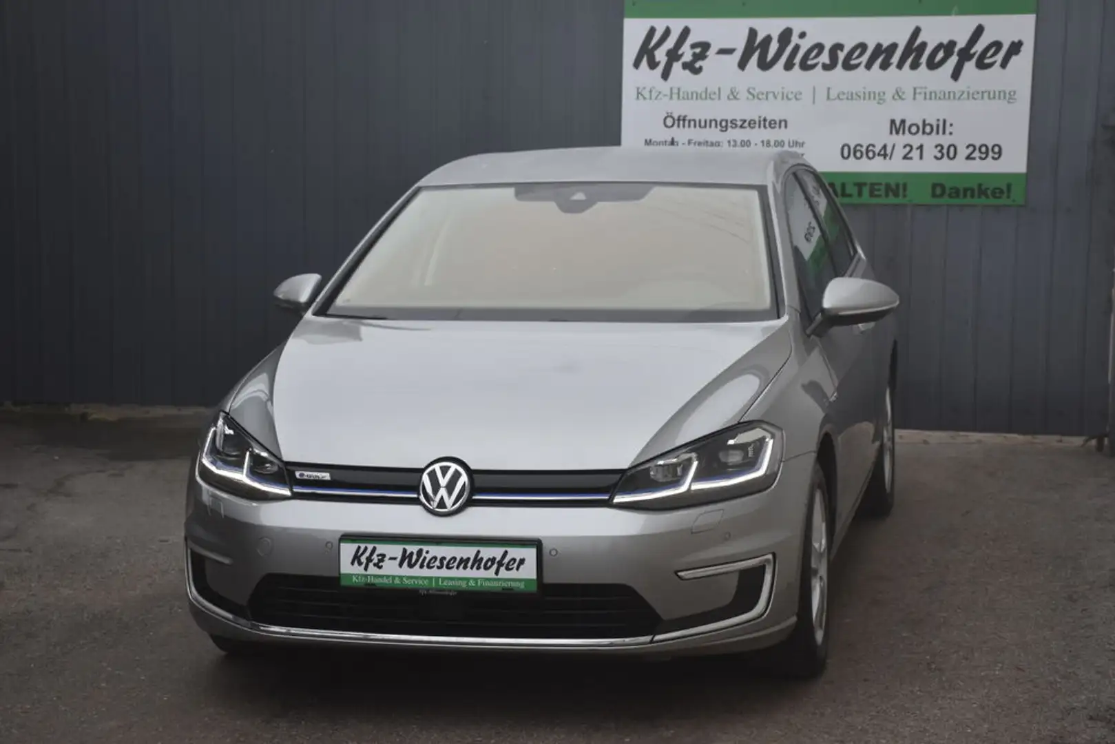 Volkswagen e-Golf Golf / Sitzheizung / Digitales Cockpit / Argent - 2