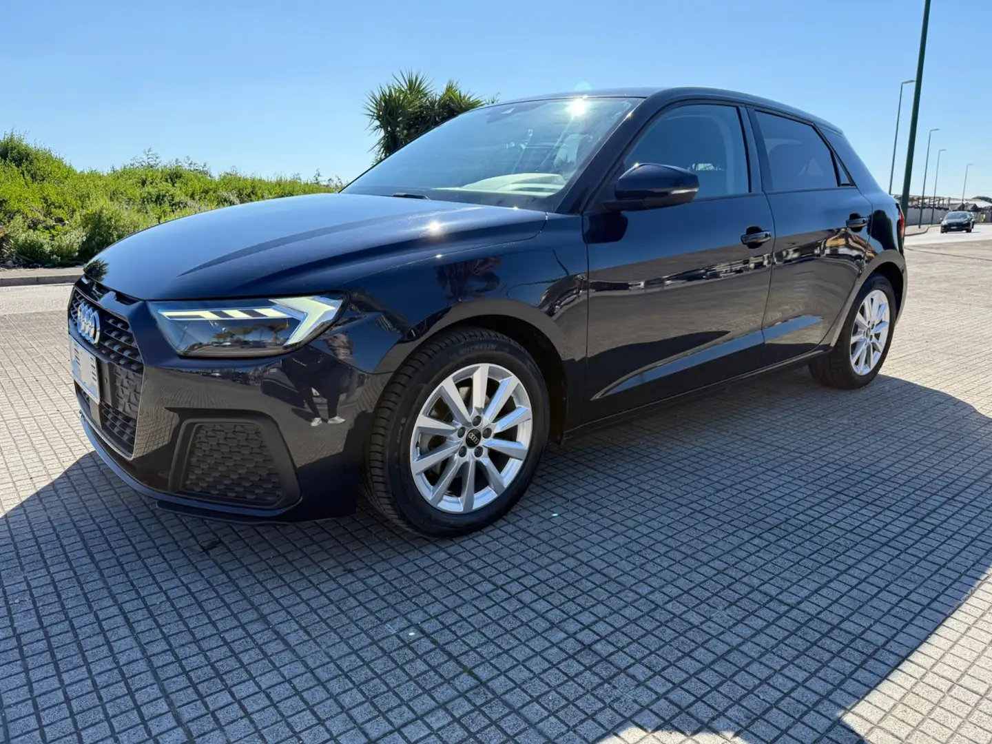 Audi A1 SPB 30 TFSI Admired Azul - 2