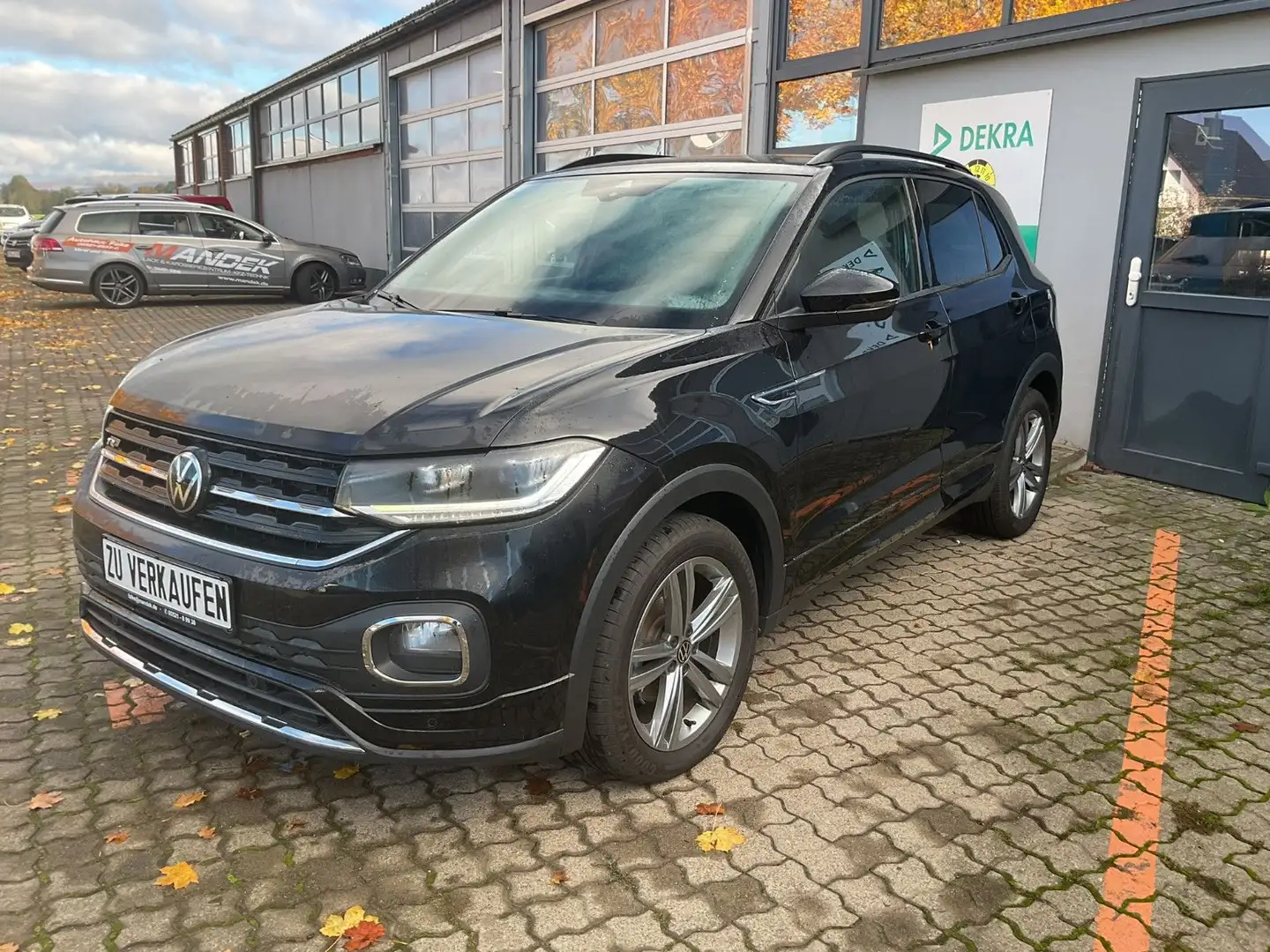 Volkswagen T-Cross Life Schwarz - 1