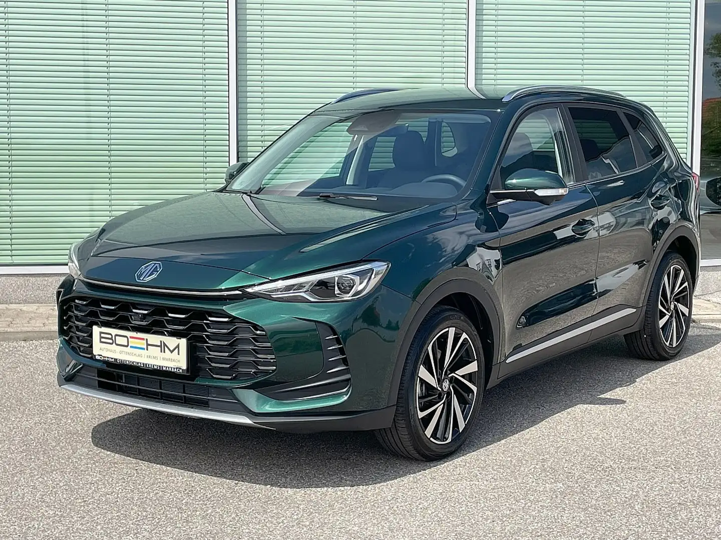 MG ZS 1.5 Hybrid+ Luxury Vert - 1