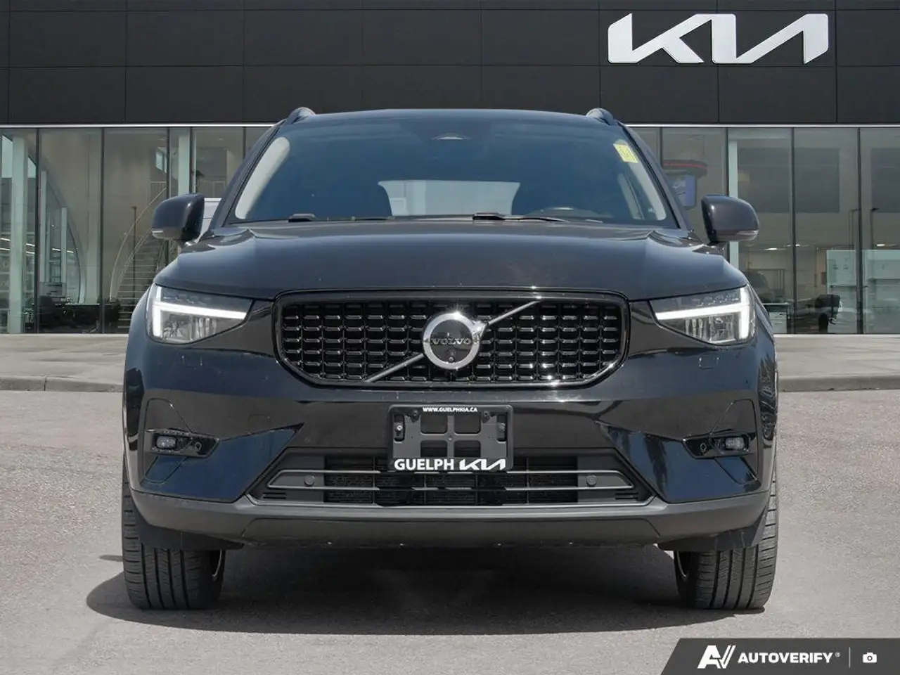 Volvo XC40 снимка Volvo XC40