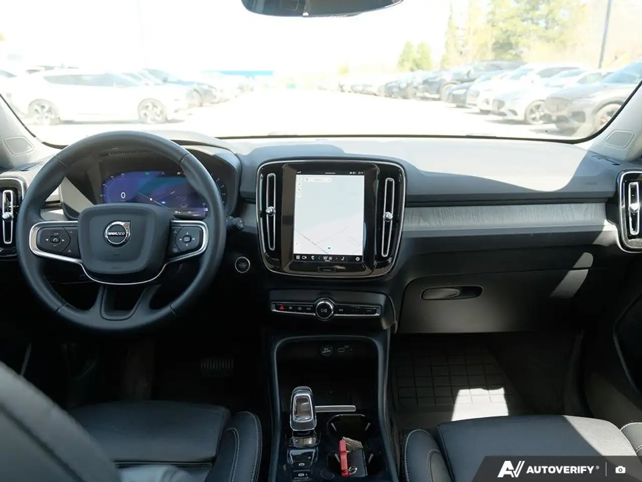 Volvo XC40 снимка Volvo XC40