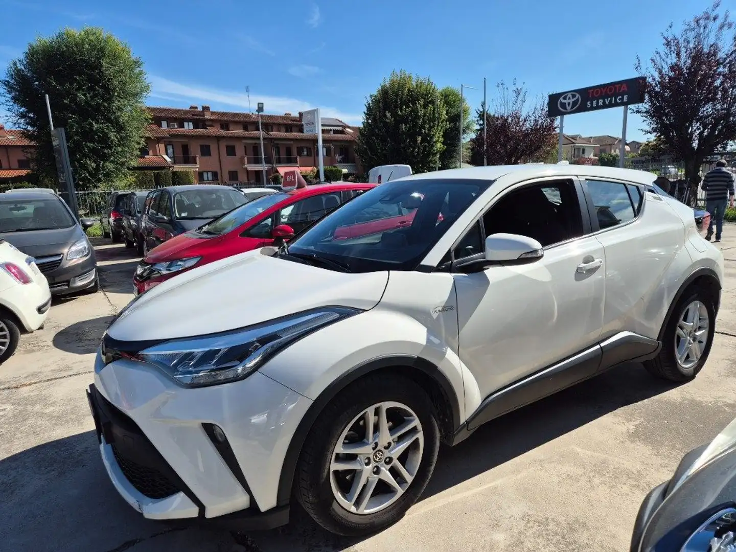 Toyota C-HR 1.8 Hybrid E-CVT Active Bianco - 1