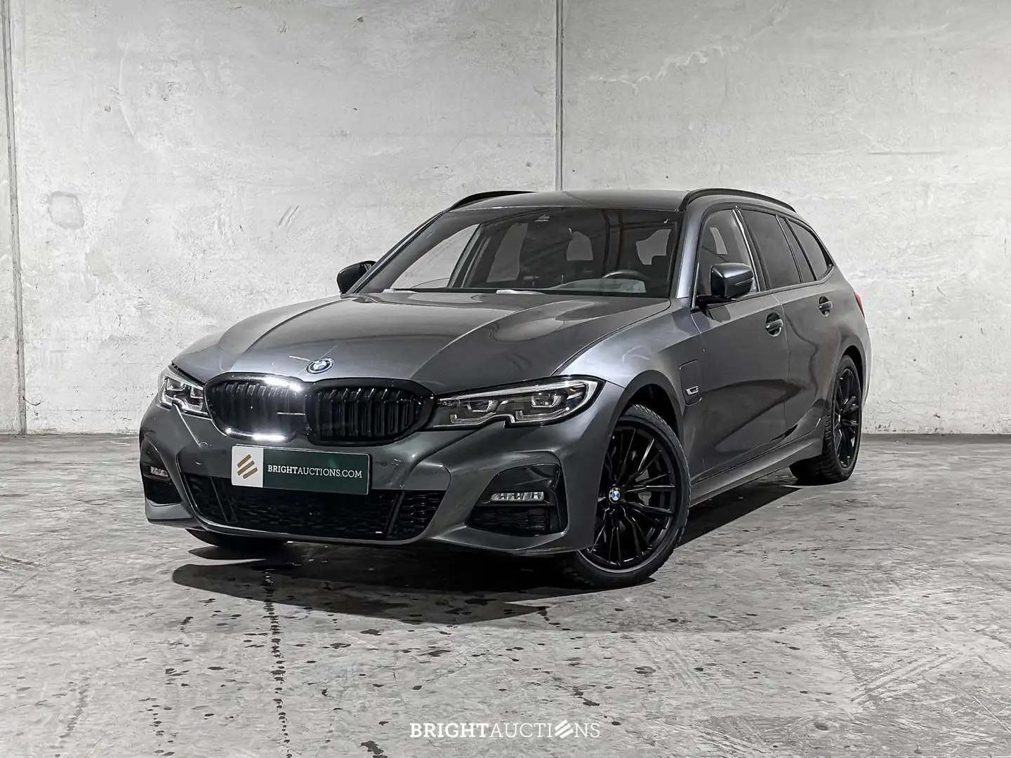 BMW 330 3-serie Touring G21 330e Touring M-Sport Business Gris - 1