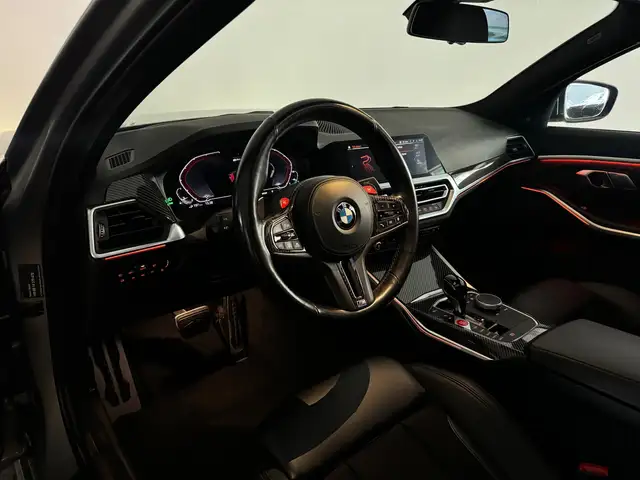 BMW 3 Series view 9