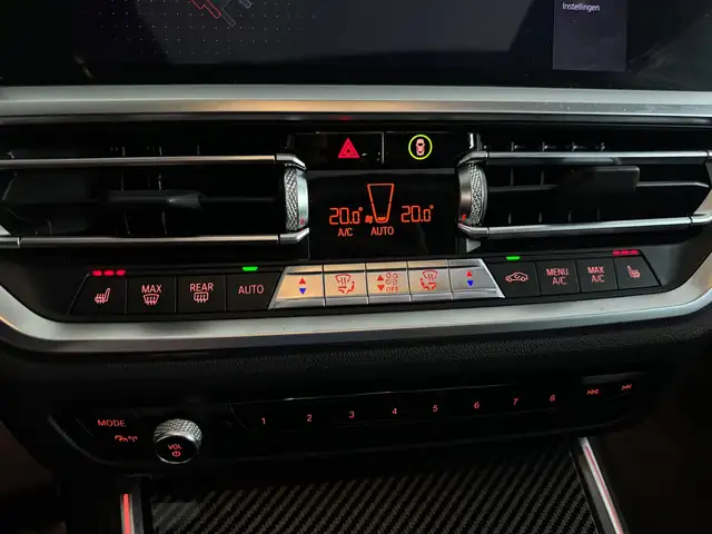 BMW 3 Series view 13