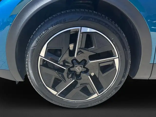 Peugeot 408 view 9