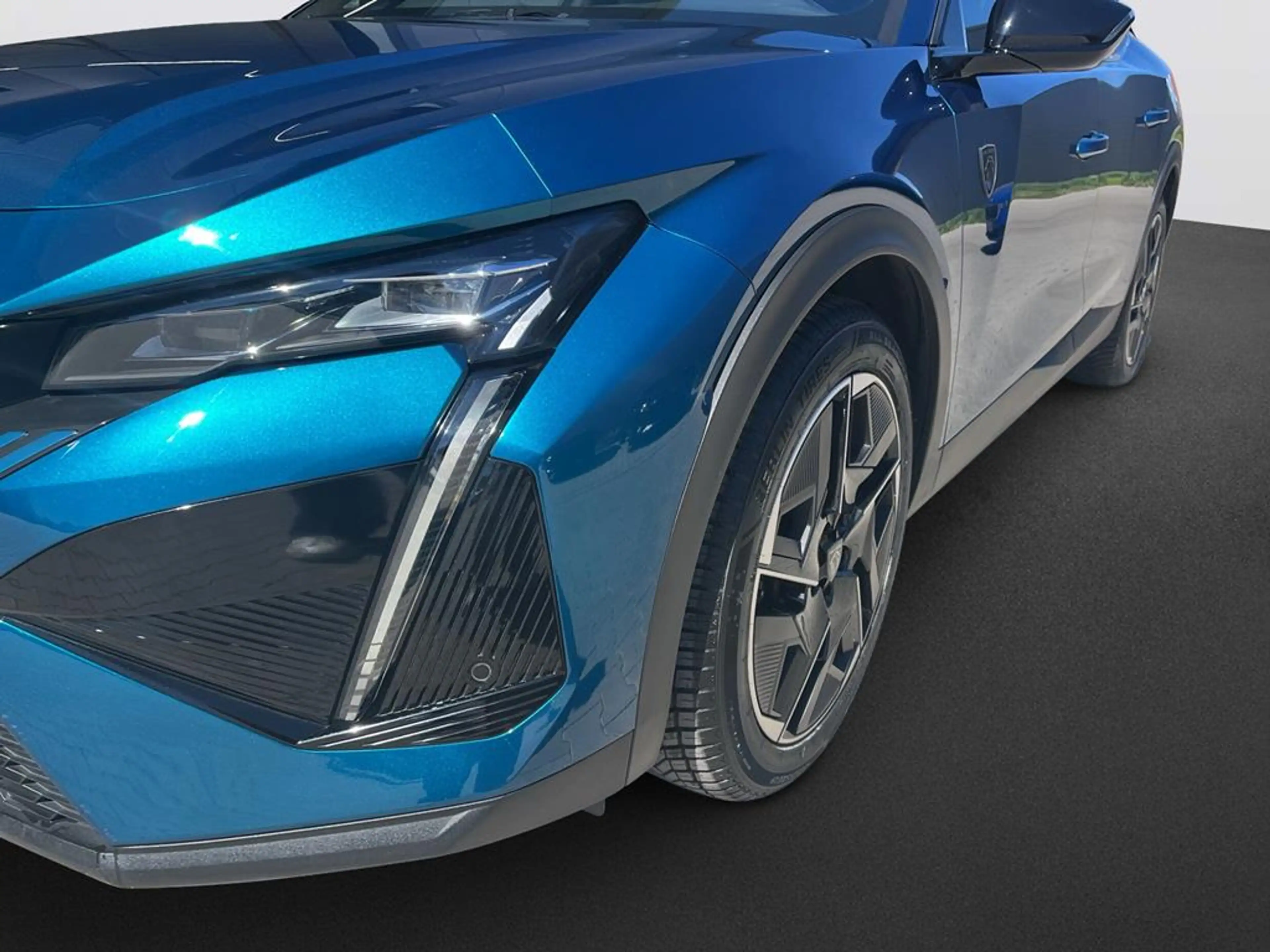 Peugeot 408 GT PureTech 130 EAT8 — photo 10